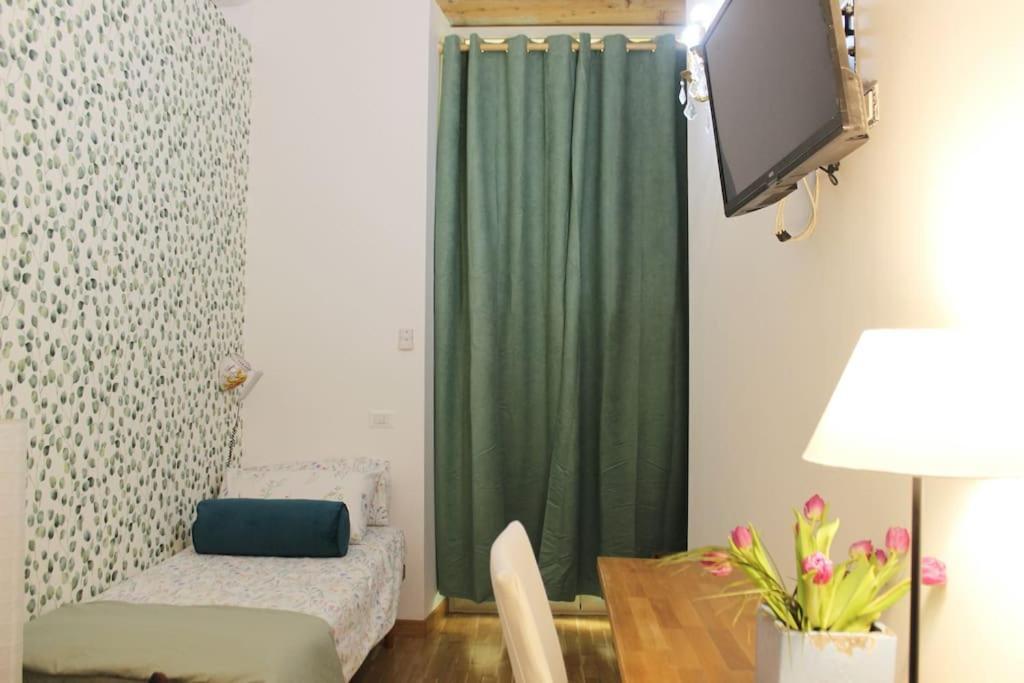 Easy Napoli Duomo Appartement Buitenkant foto