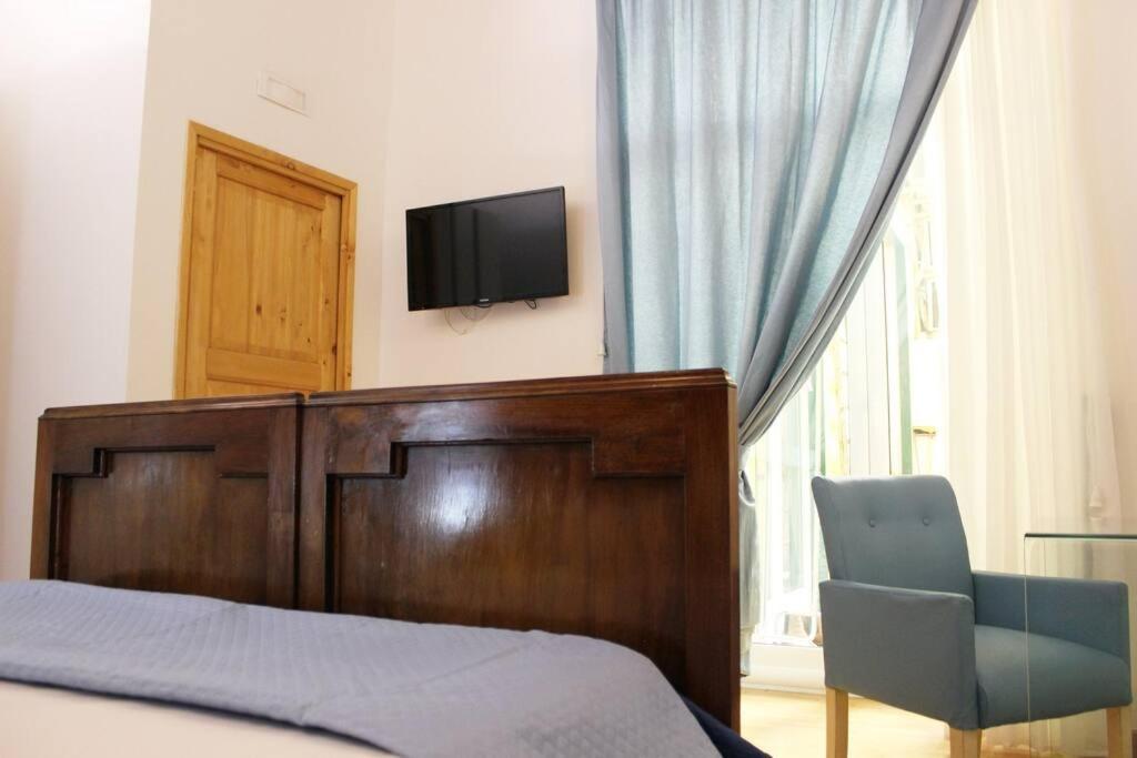 Easy Napoli Duomo Appartement Buitenkant foto